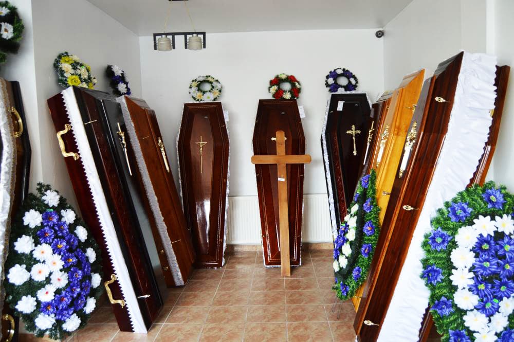 Modele de sicrie din lemn, disponibile la Stele Eterne